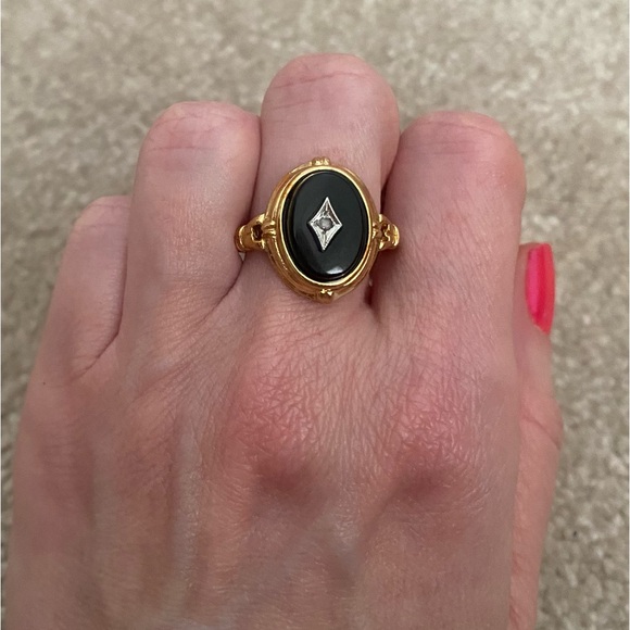 Vintage 14k Onyx & Diamond Ring - Picture 9 of 10